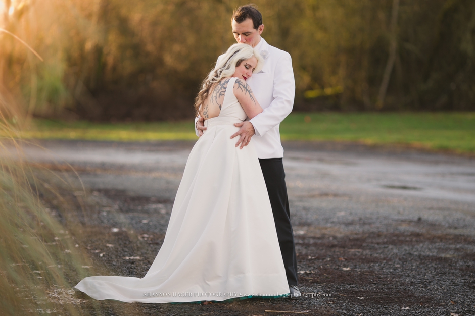 Shannon Michael S Winter Wedding At Green Villa Barn