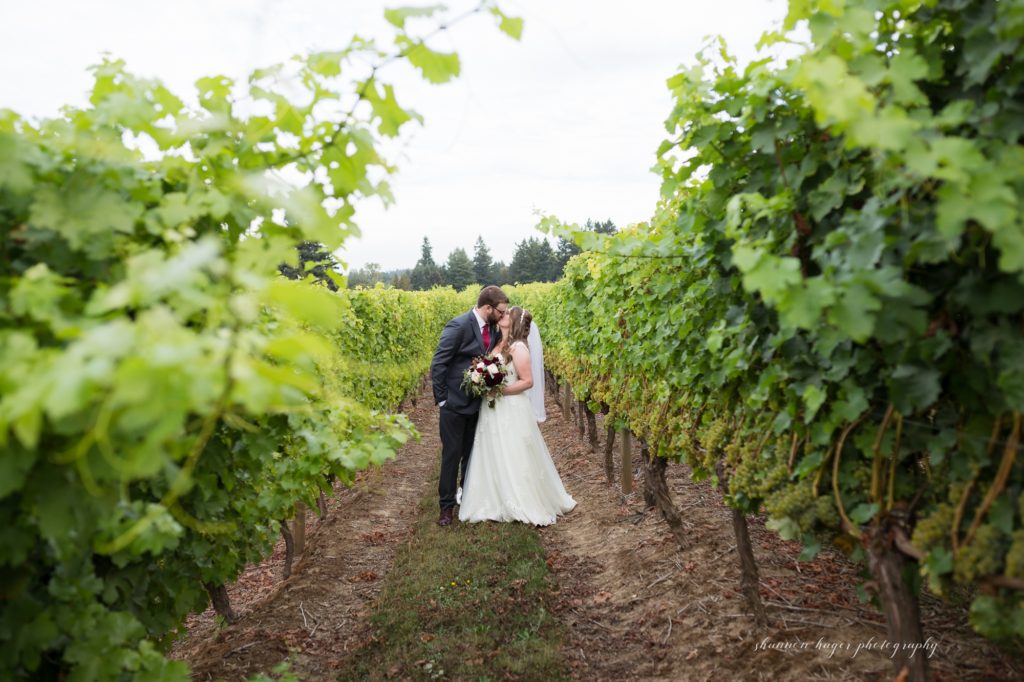 aurora colony vineyards fall wedding, willamette valley winery wedding, portland wedding photographer, shannon hager photography