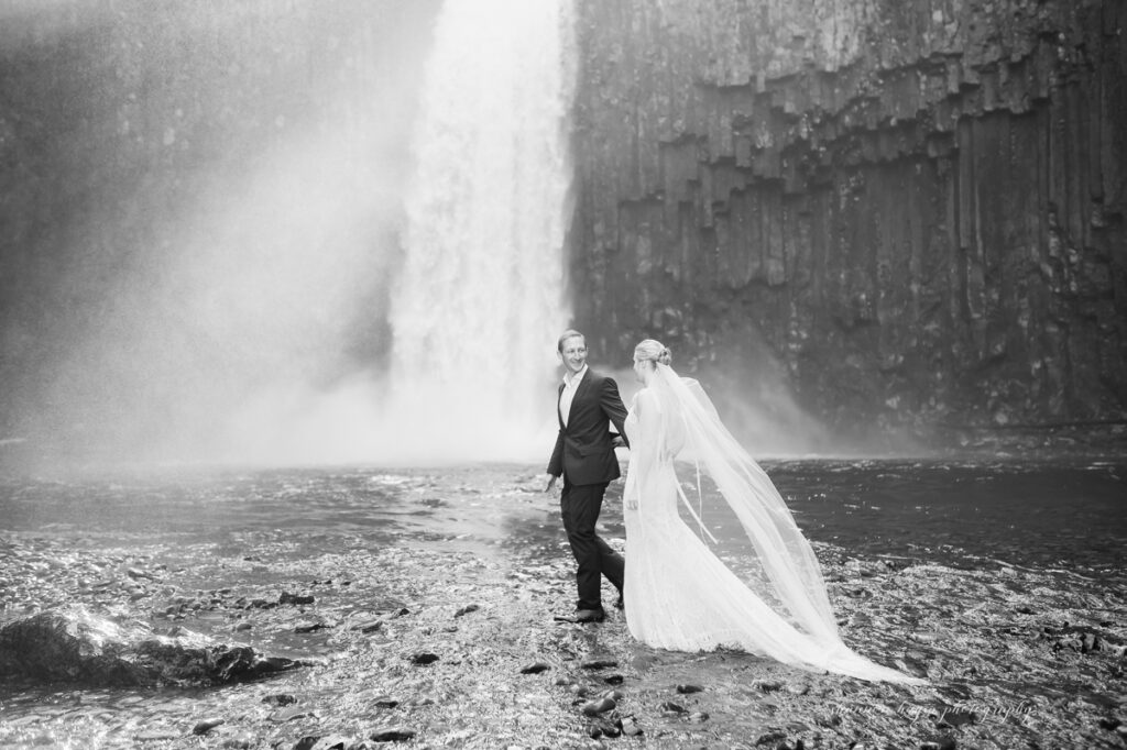 abiqua falls oregon elopement