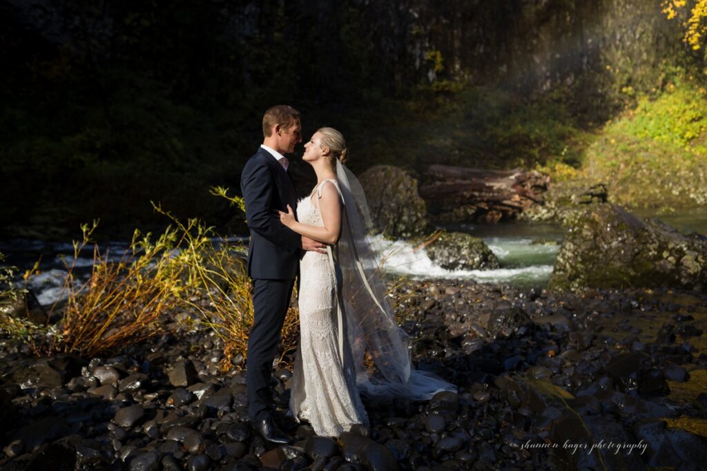 oregon waterfall elopement at abiqua falls