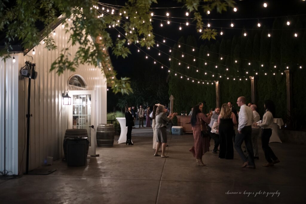 wedding reception in an oregon vineyard at aurora colony