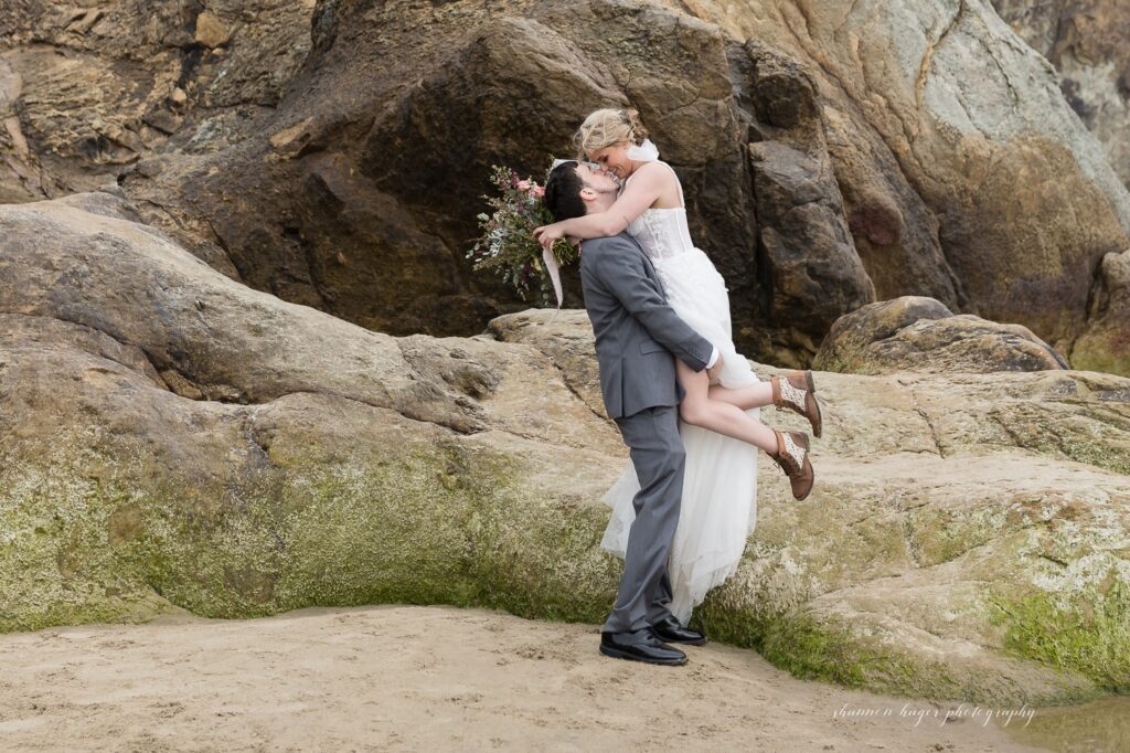 spring elopement photos at cannon beach oregon