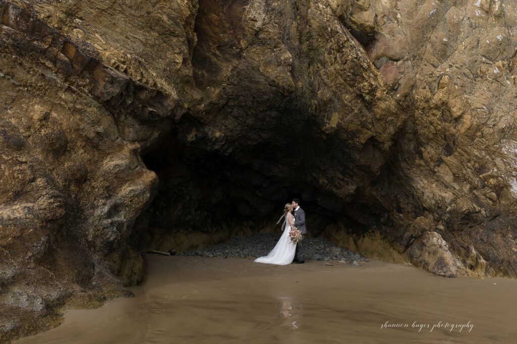 spring elopement photos at cannon beach oregon