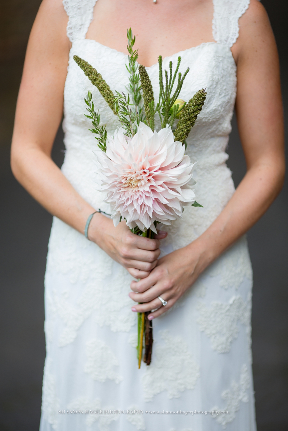 backyard wedding portland, wedding photography, shannon hager photography