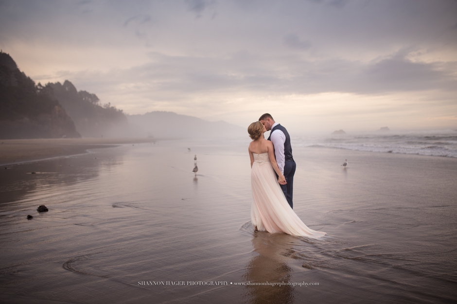 beach wedding portland, trash the dress, hug point, shannon hager photography