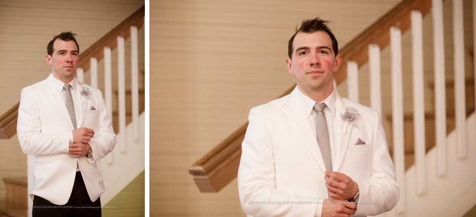 groom getting ready, oregon wedding photographer, green villa barn salem