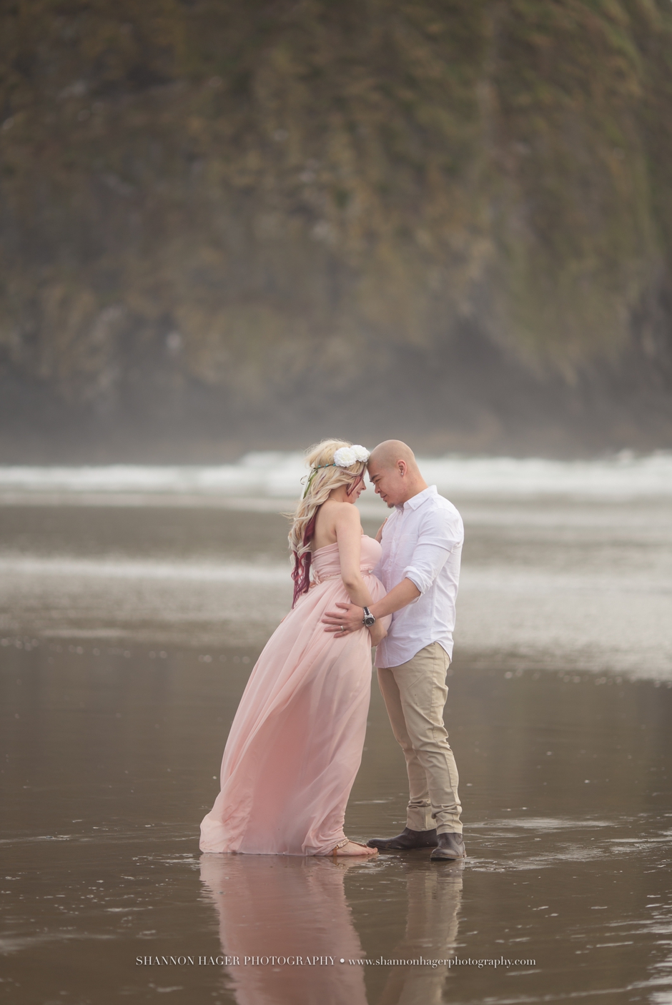 oregon coast maternity photographer, cannon beach oregon