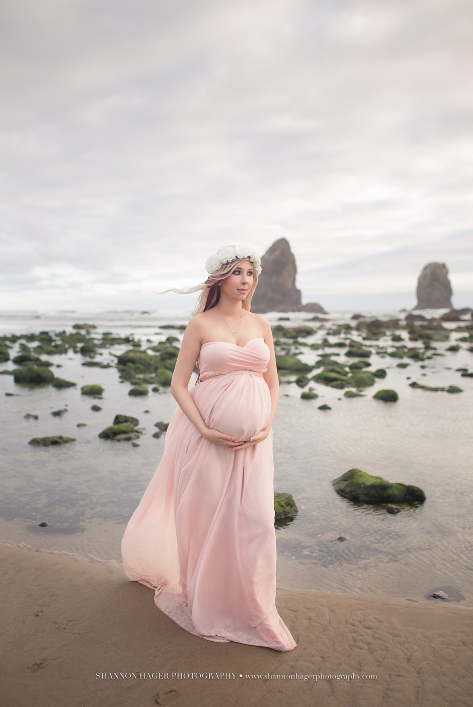 cannon beach oregon maternity photographer