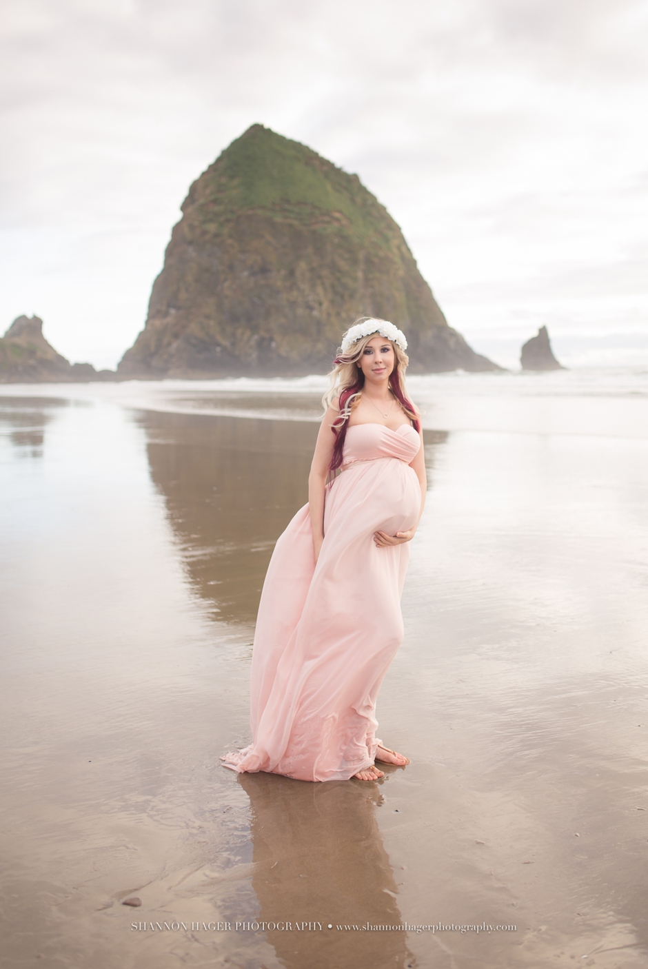 oregon coast maternity photographer, cannon beach oregon