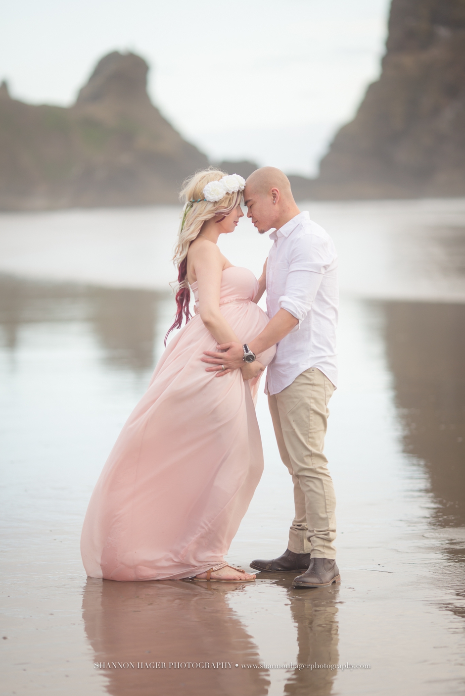 oregon coast maternity photographer, cannon beach oregon