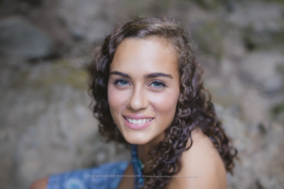 tigard senior photographer, wahcella falls photo session