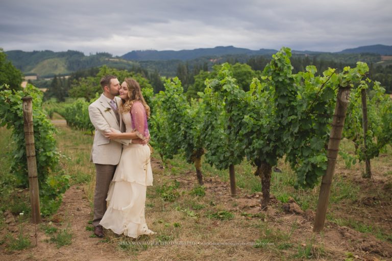 tualatin estate vineyard wedding, portland wedding photographer