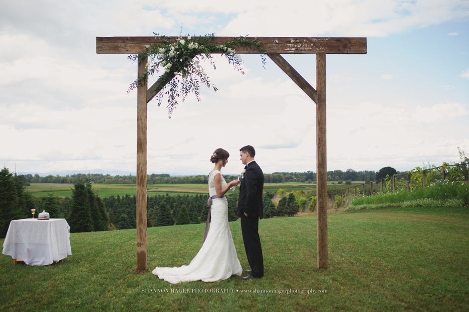 portland wedding photographer, elegant summer farm wedding, shannon hager photography