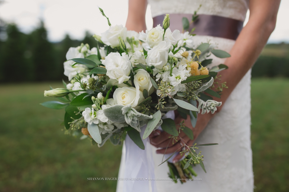 portland wedding photographer, elegant summer farm wedding, shannon hager photography