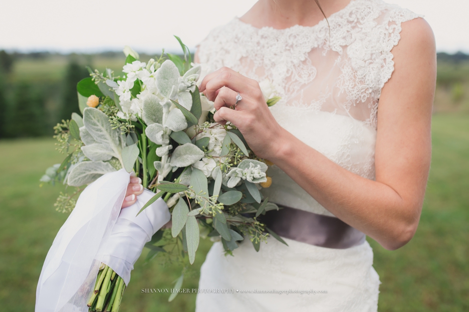 outdoor wedding photographer portland oregon, elegant farm wedding, shannon hager photography