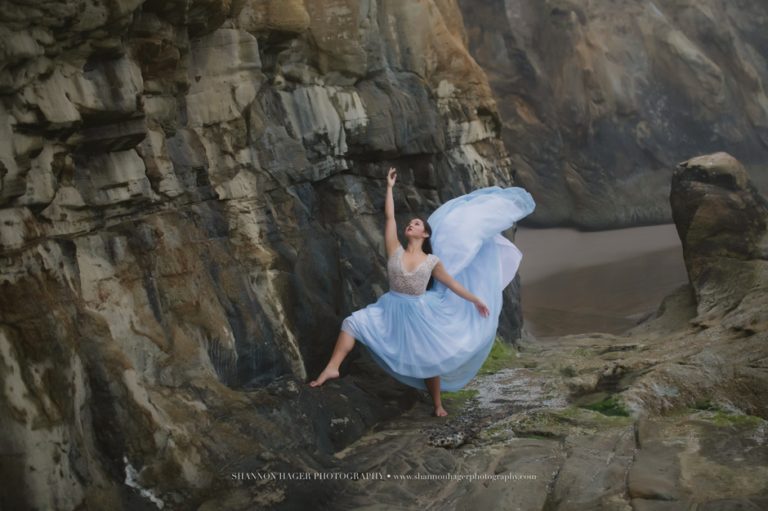 beach dance photographer, oregon coast photographer, senior, hug point