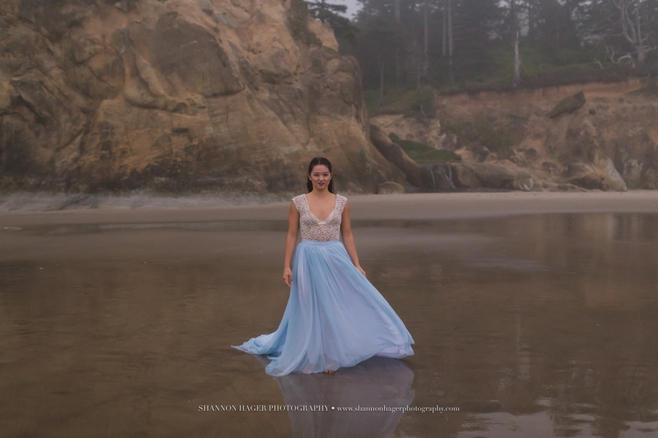 beach dance photographer, oregon coast photographer, senior, hug point