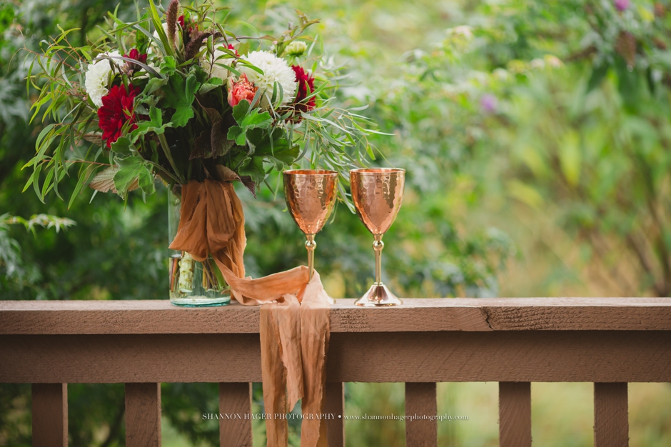 oregon elopement photographer, fall mountain gorge wedding, shannon hager photography