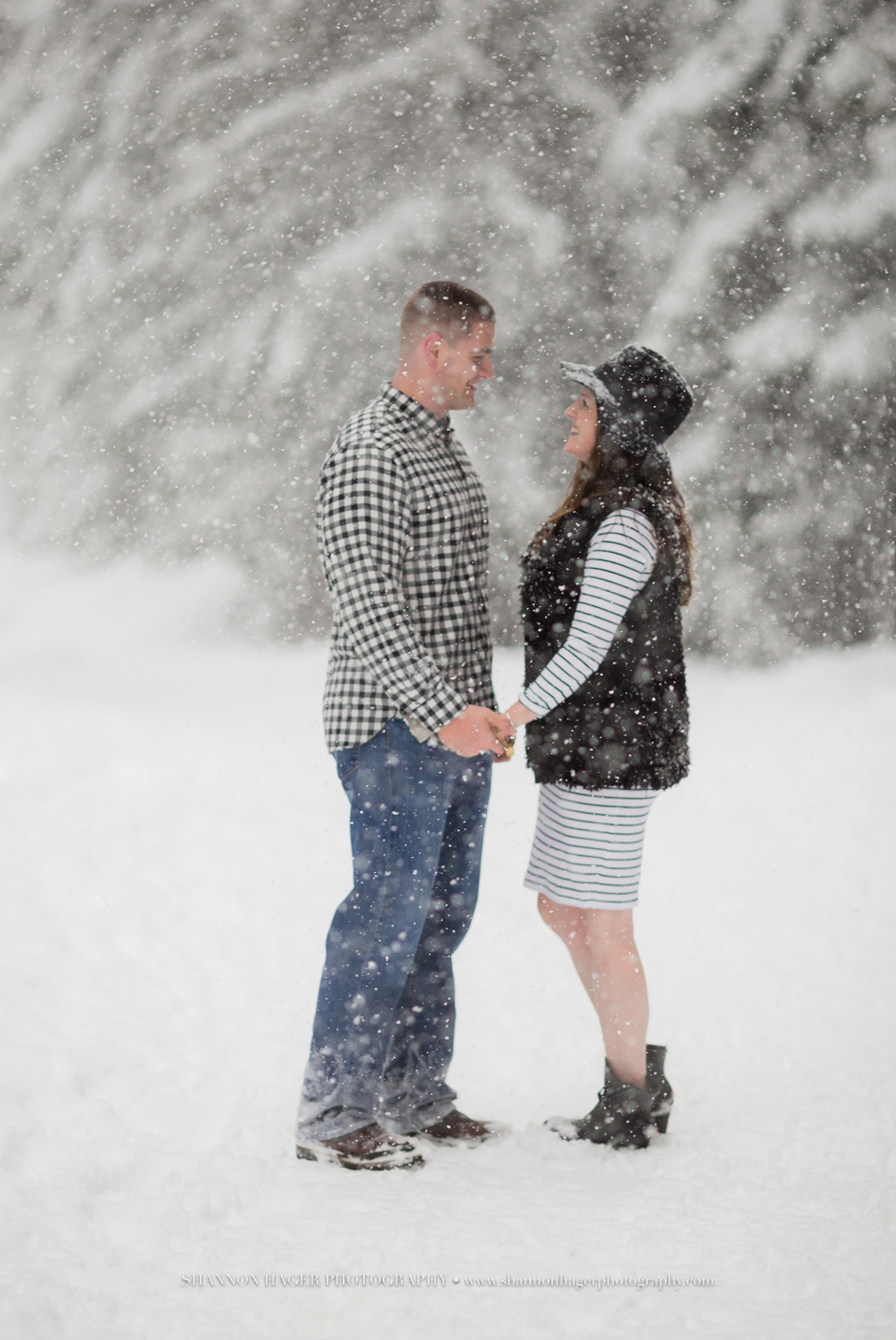 mt hood snow photo session, portland wedding photographer, shannon hager photography