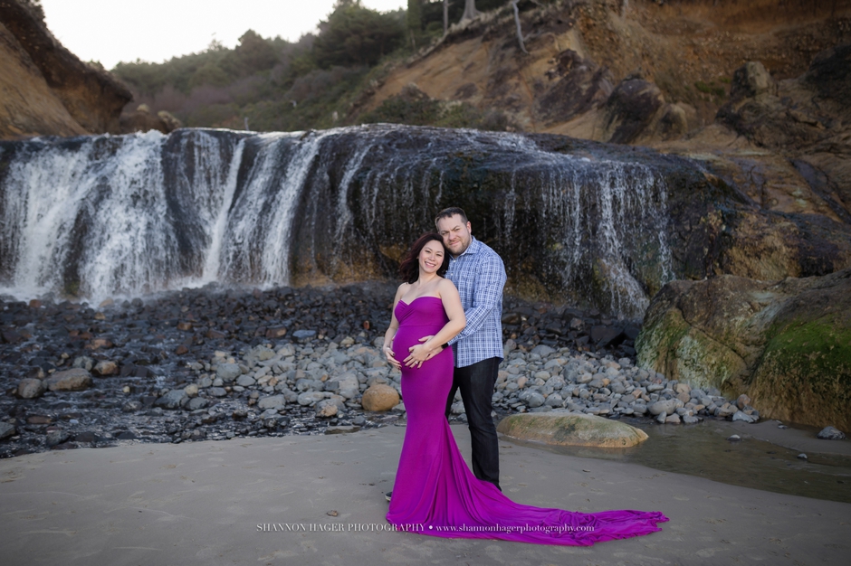 oregon coast maternity photographer, cannon beach maternity session, shannon hager photography