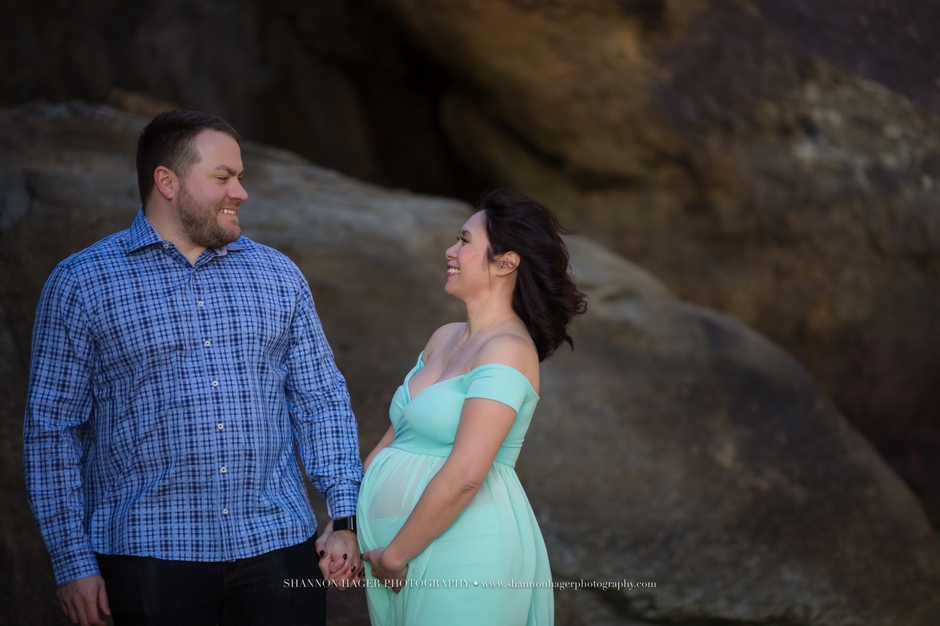 cannon beach hug point maternity photos, shannon hager photography, portland maternity photographer
