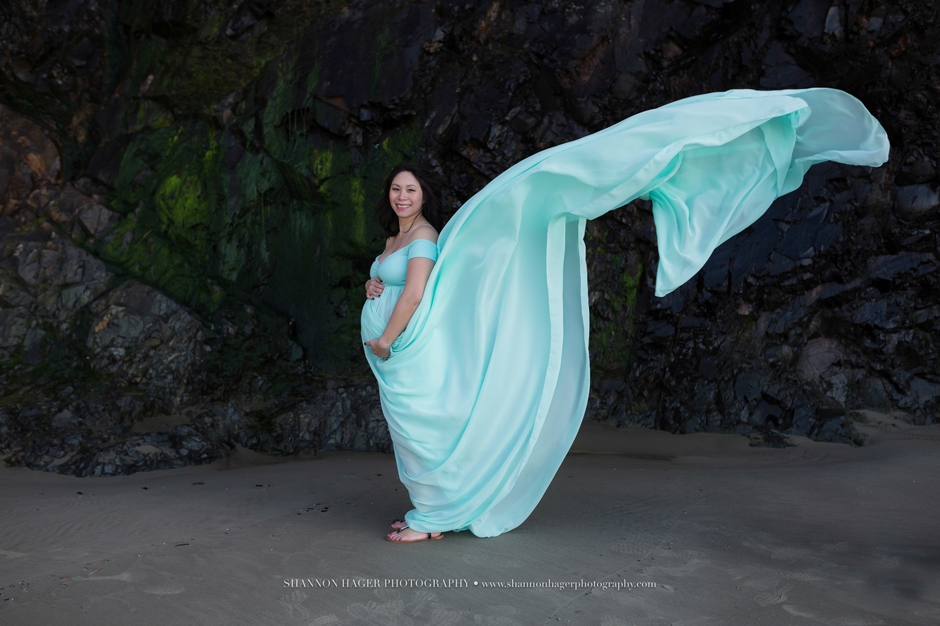 cannon beach hug point maternity photos, shannon hager photography, portland maternity photographer