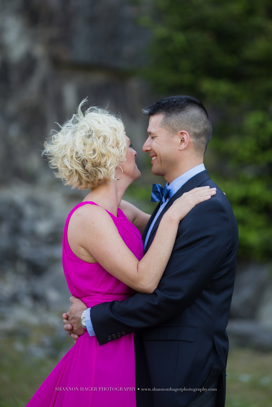portland engagement photographer, columbia gorge wedding, government cove, shannon hager photography