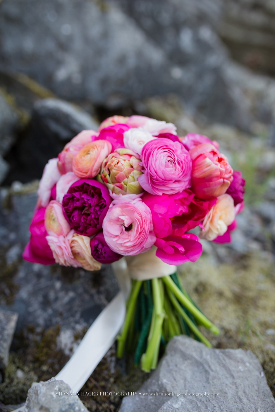 portland engagement photographer, columbia gorge wedding, government cove, shannon hager photography, brenna burnett designs