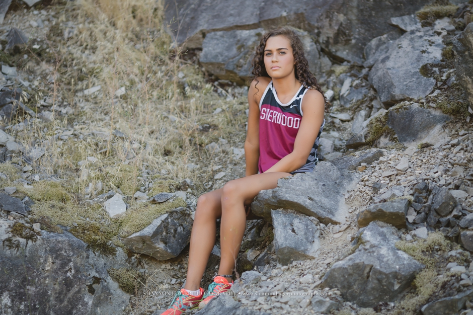 sherwood oregon senior photographer, columbia river gorge senior session, senior photos portland, shannon hager photography, government cove