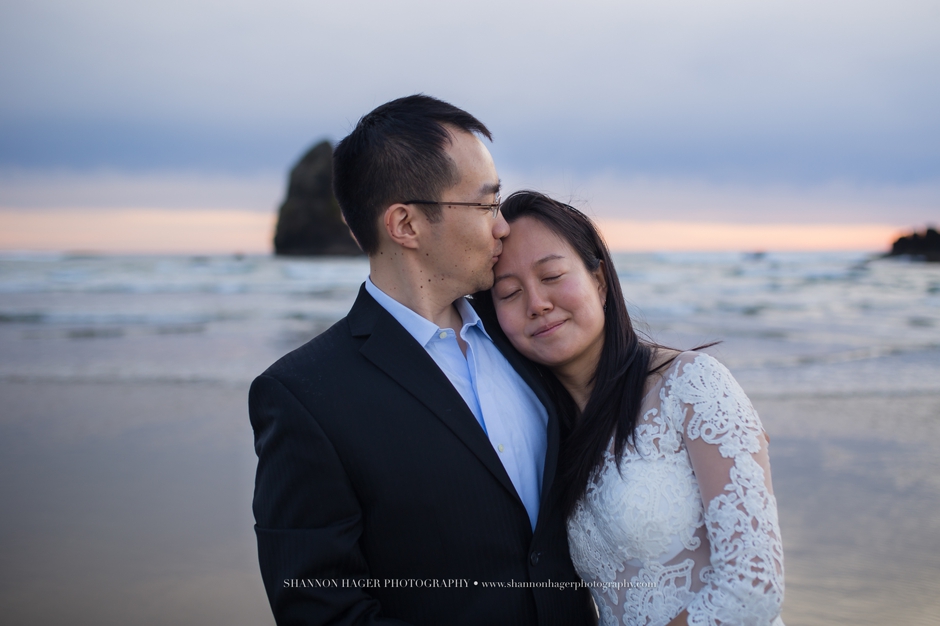oregon destination elopement, oregon coast wedding photographer, portland wedding photographer, shannon hager photography