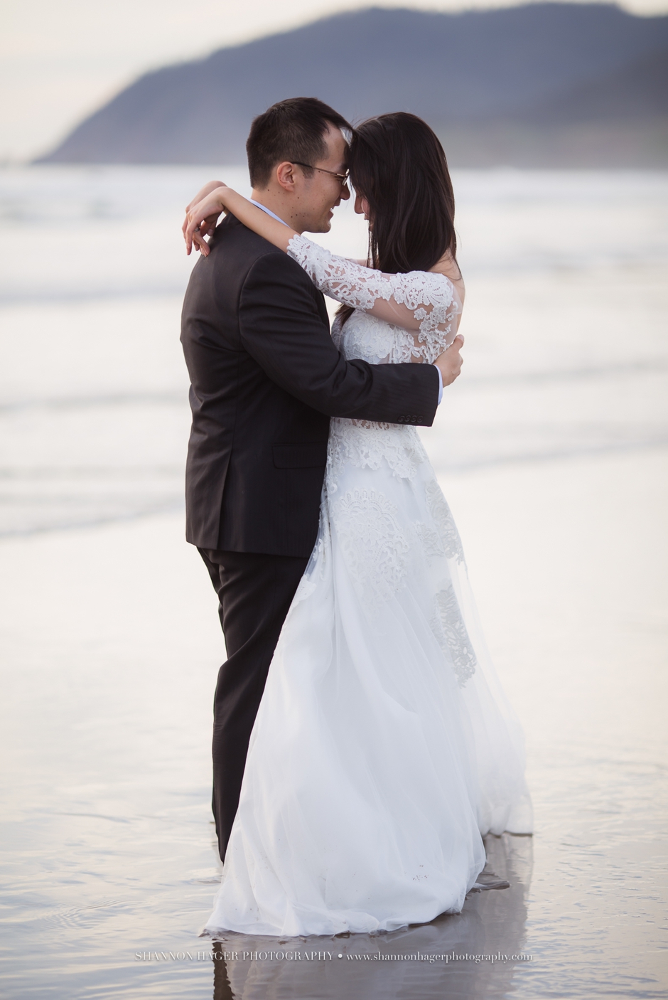 oregon coast wedding photographer, cannon beach elopement, shannon hager photographer, oregon destination elopement
