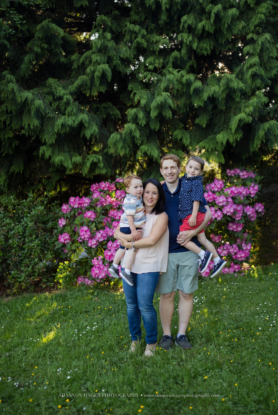portland family photographer, family portraits portland oregon, cathedral park photo session, shannon hager photography
