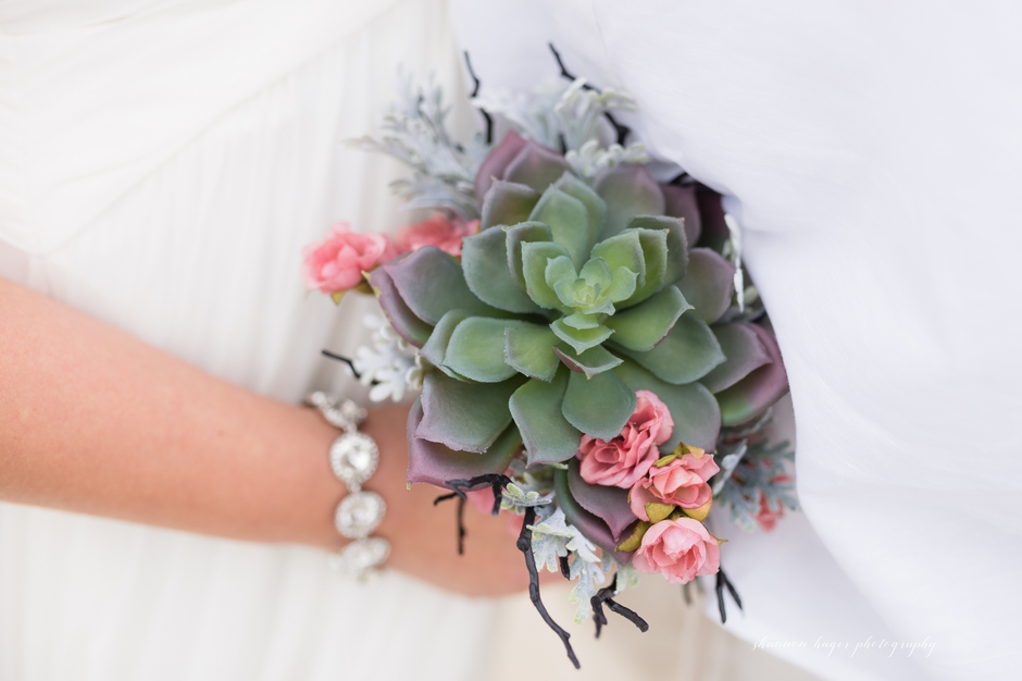 oregon coast destination elopement, beach wedding cannon beach, shannon hager photography