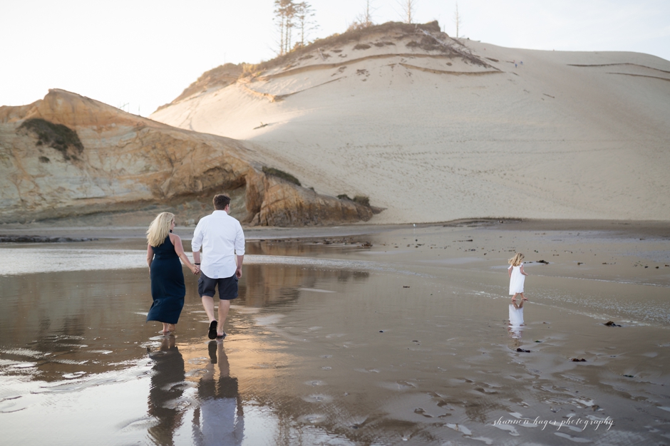 Oregon Coast Family Photographer, Cape Kiwanda Family Session, Pacific City Photographer, Shannon Hager Photography