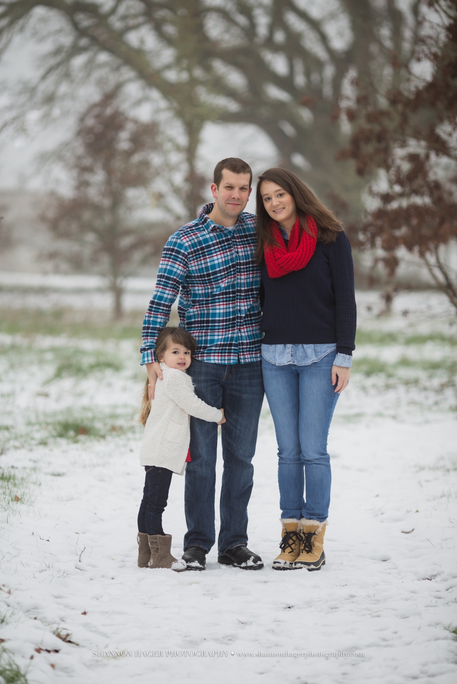 portland family photographer, winter snow family session oregon, shannon hager photography