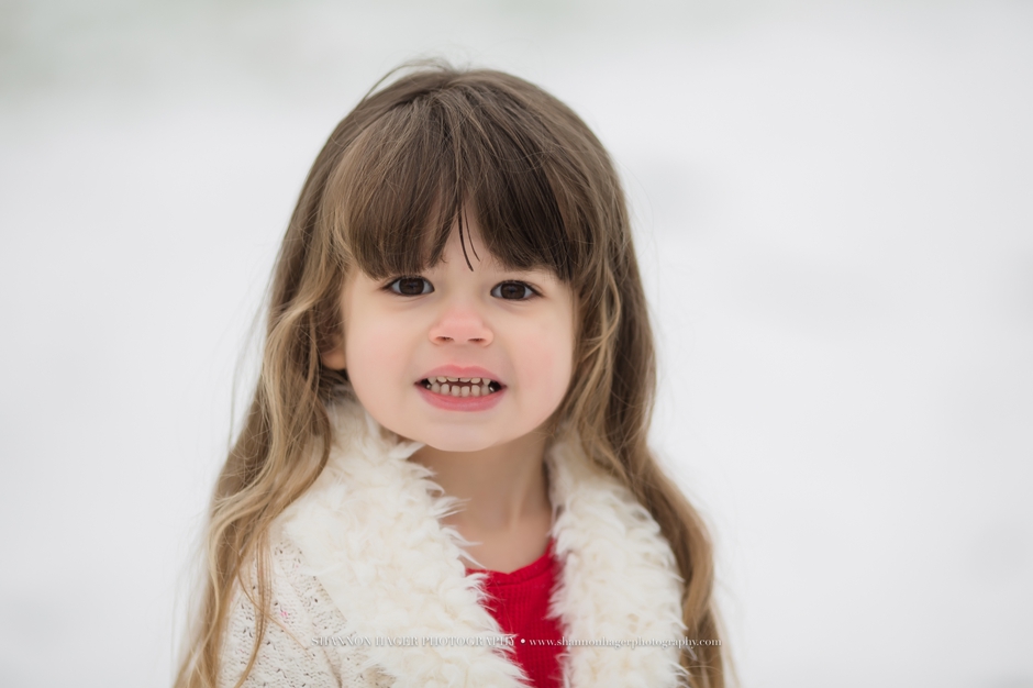 portland family photographer, winter snow family session oregon, shannon hager photography