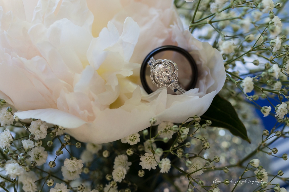 portland wedding photographer, outdoor summer wedding at water oasis, shannon hager photography