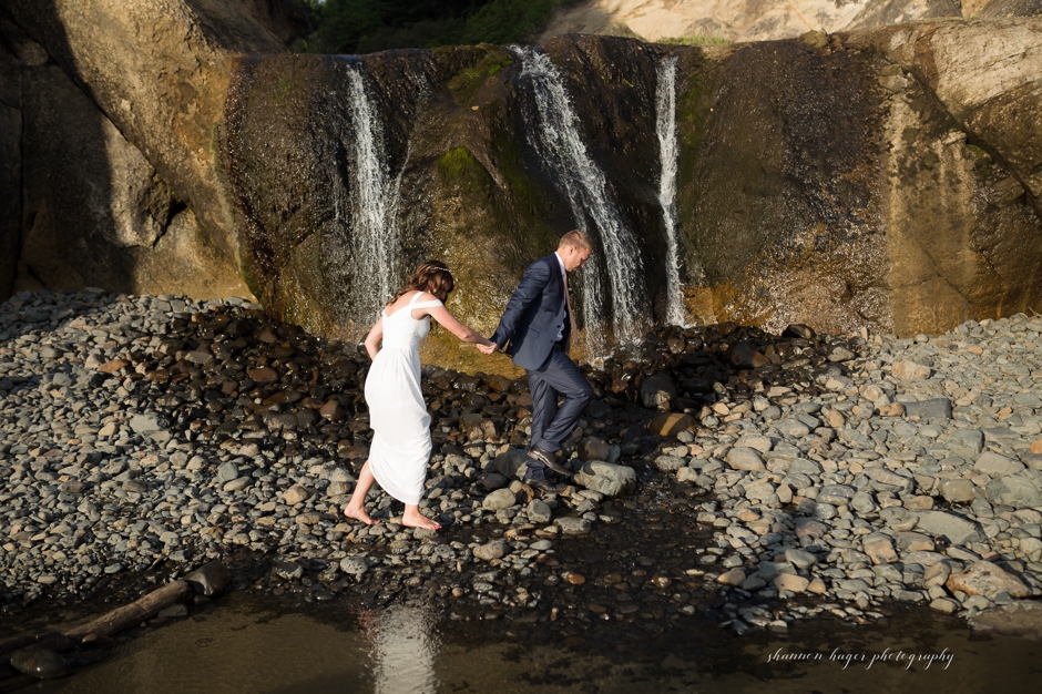 cannon beach elopement, oregon coast elopement photographer, oregon coast wedding, shannon hager photography