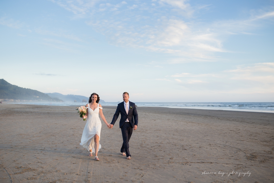 cannon beach elopement, oregon coast elopement photographer, oregon coast wedding, shannon hager photography