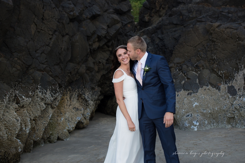 cannon beach elopement, oregon coast elopement photographer, oregon coast wedding, shannon hager photography
