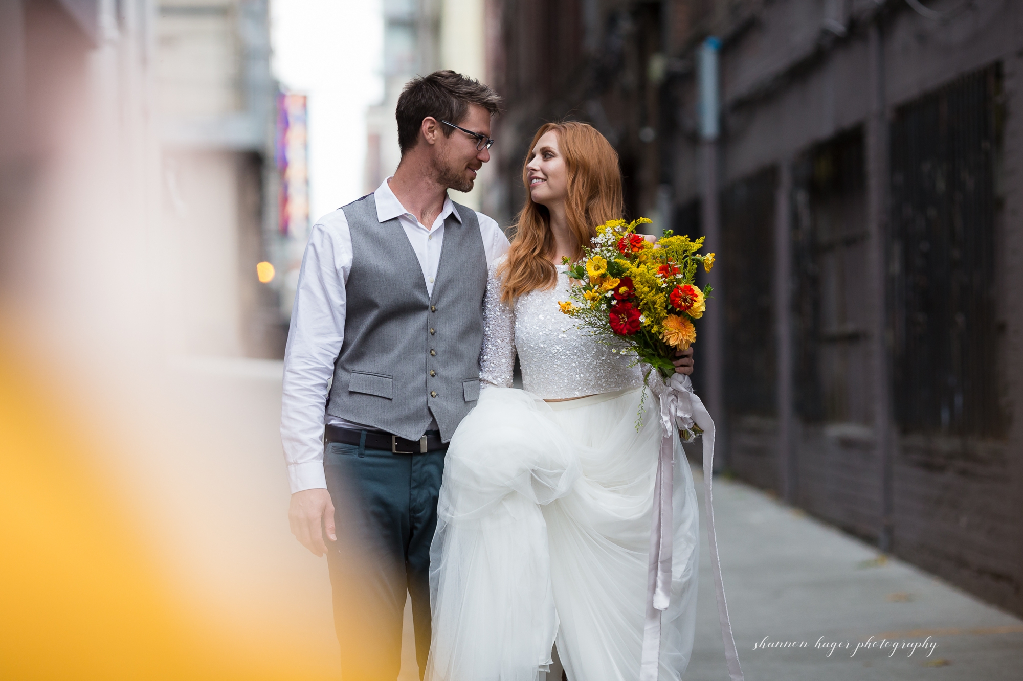 city engagement session, portland engagement photographer, urban engagement, portland wedding photographer
