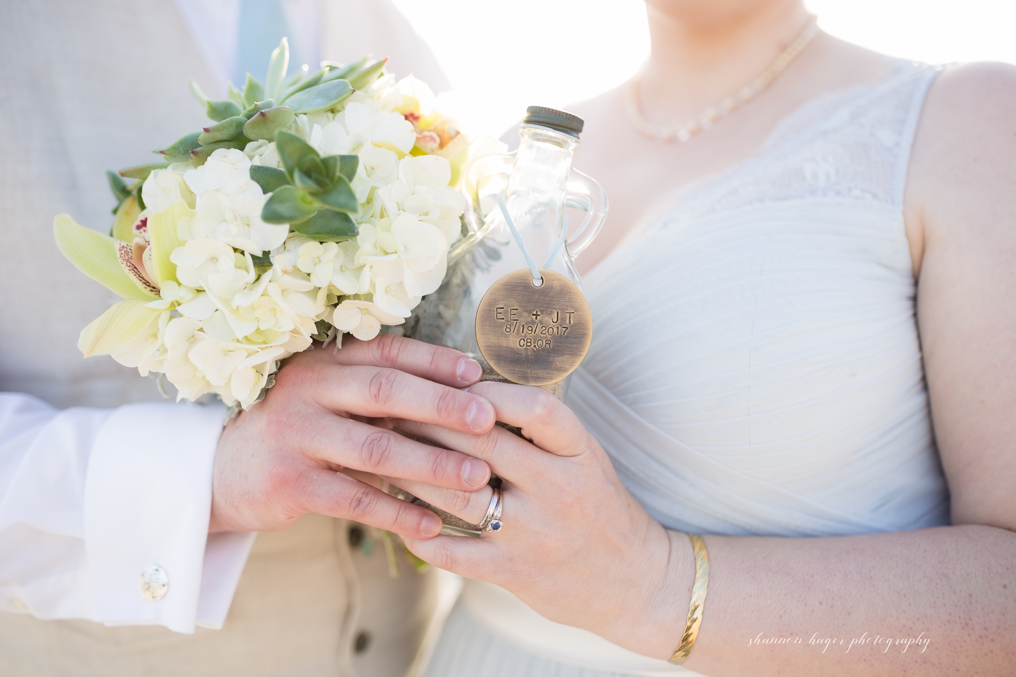 oregon coast elopement photographer, cannon beach wedding photographer, oregon elopements on the beach