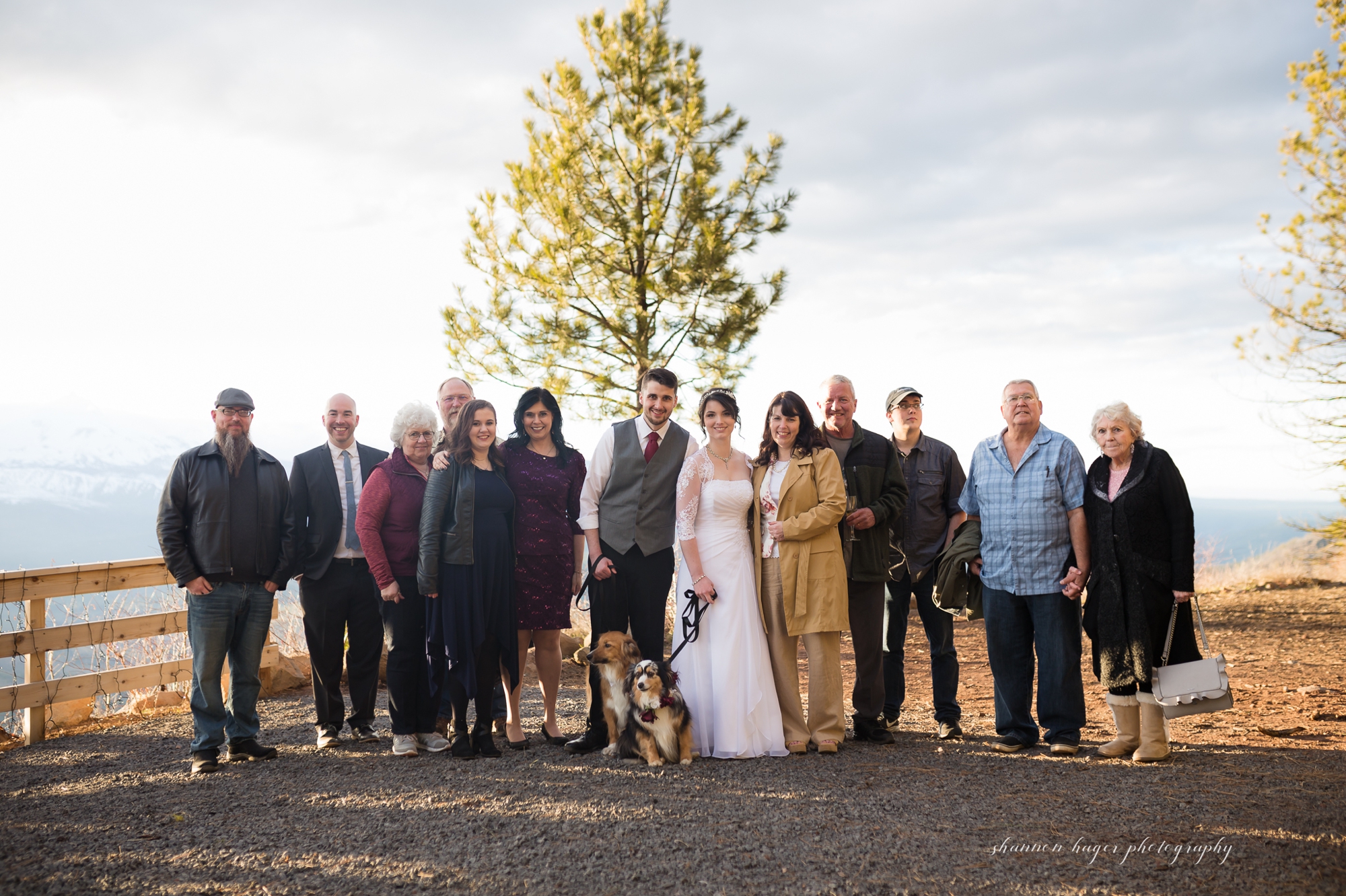 oregon elopement photographer, green ridge fire lookout wedding sisters oregon wedding photographer, shannon hager photographyoregon elopement photographer, green ridge fire lookout wedding sisters oregon wedding photographer, shannon hager photography