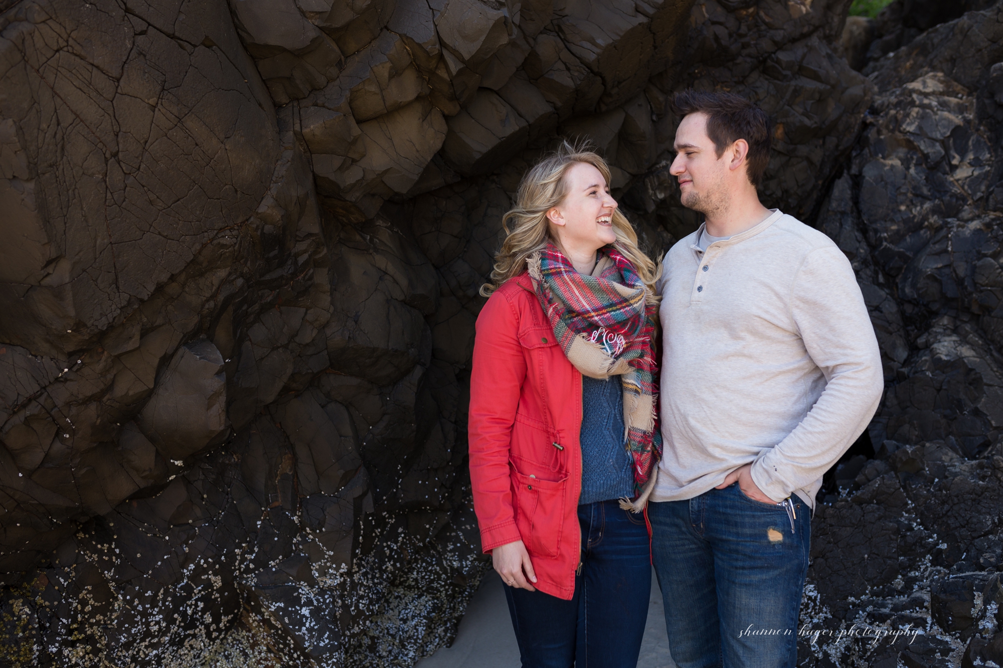 oregon coast anniversary session, beach couples session, cannon beach wedding photographer, oregon coast photographer