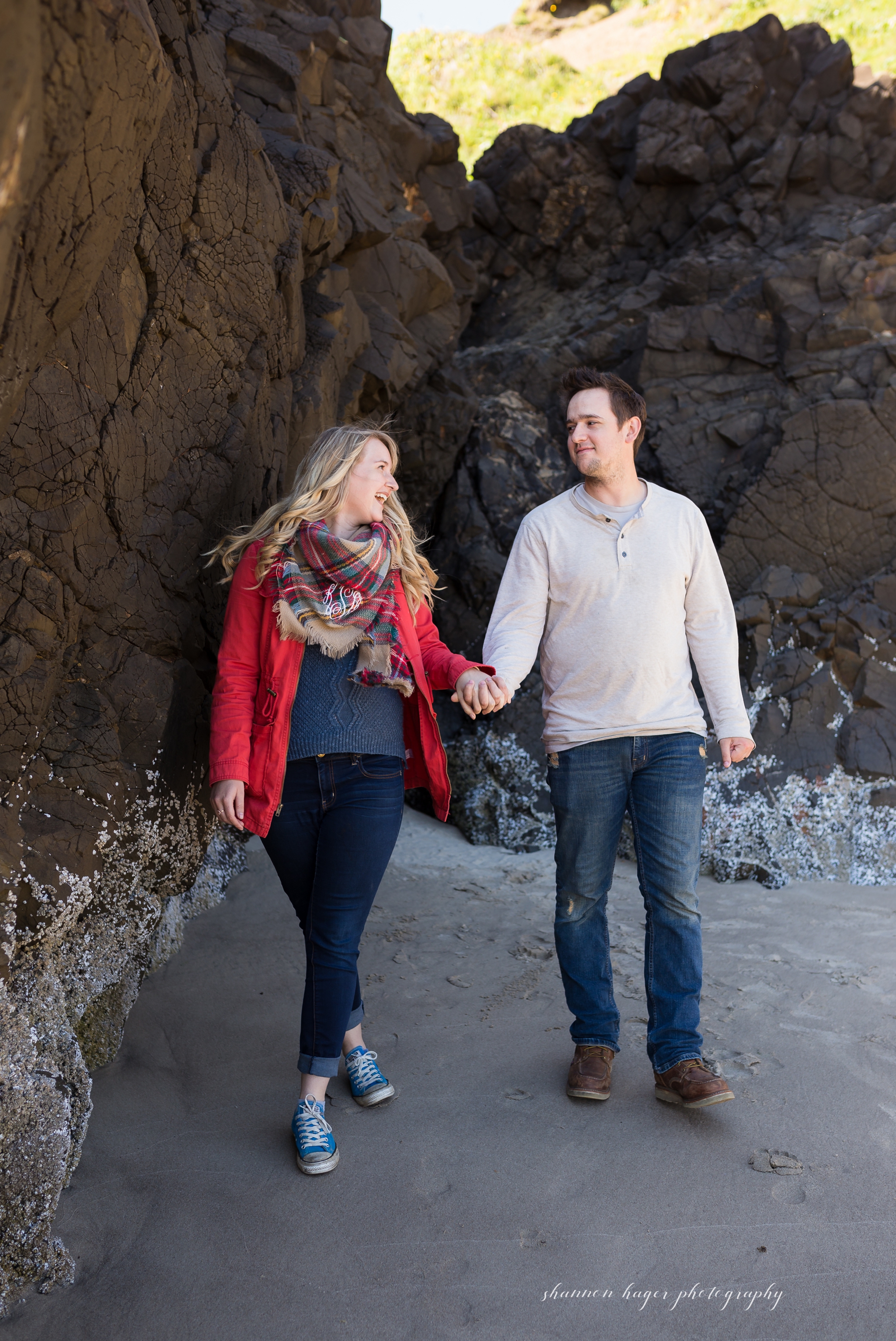 oregon coast anniversary session, beach couples session, cannon beach wedding photographer, oregon coast photographer