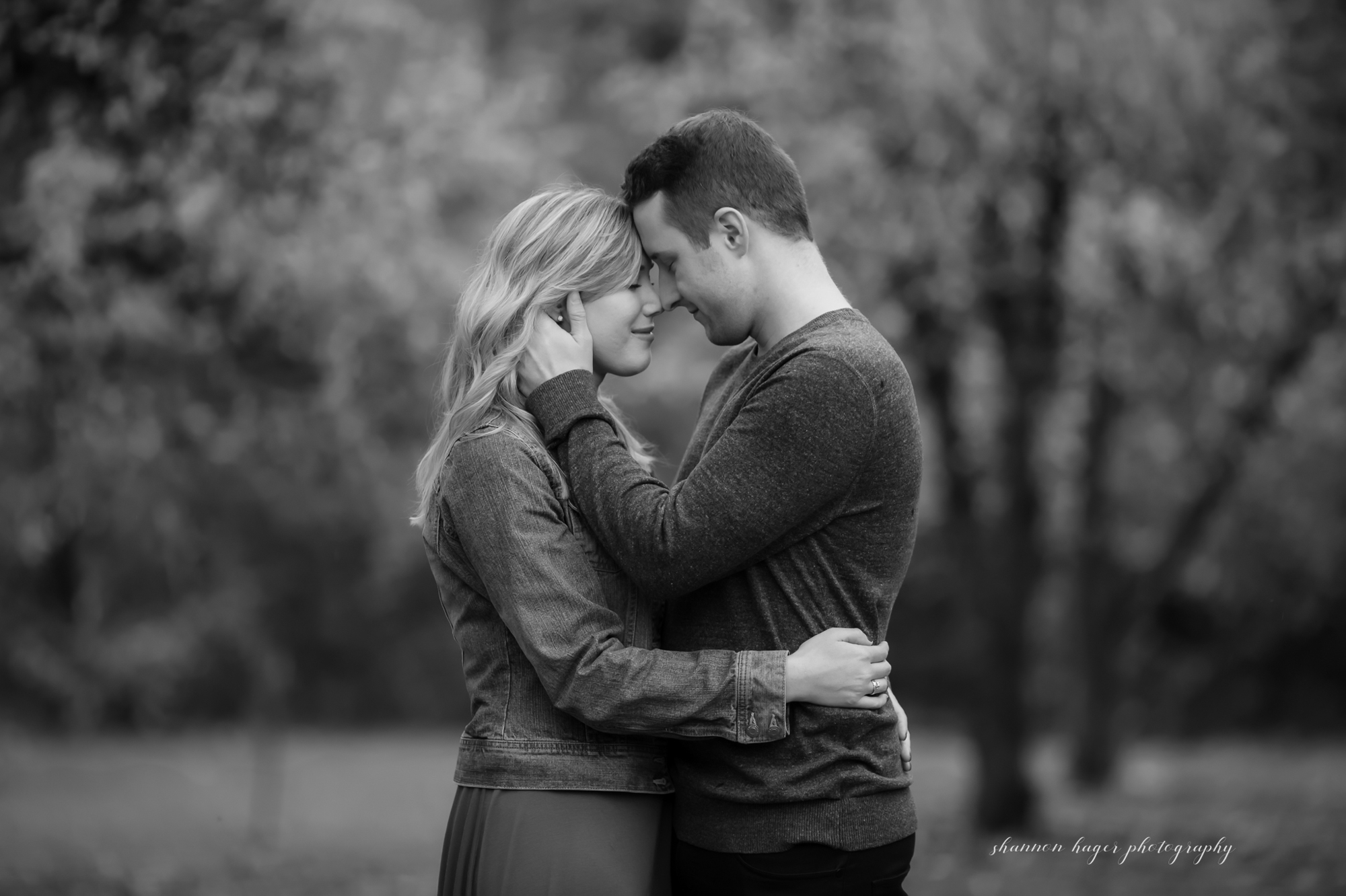 portland engagement photographer, fall engagement session, portland wedding photographer, jenkins estate wedding