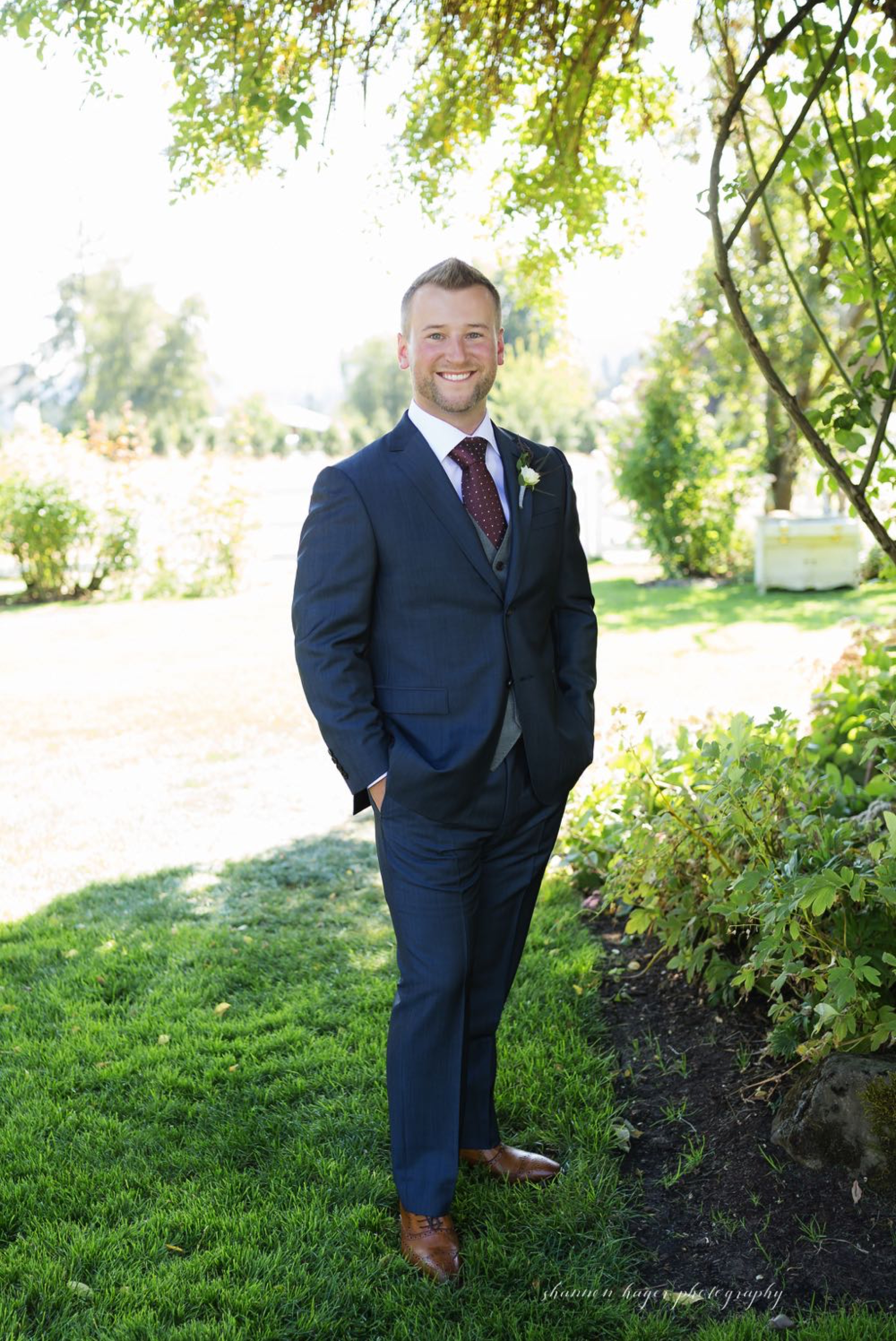 portland wedding photographer, barn kestrel summer wedding oregon, oregon barn wedding venue, shannon hager photography