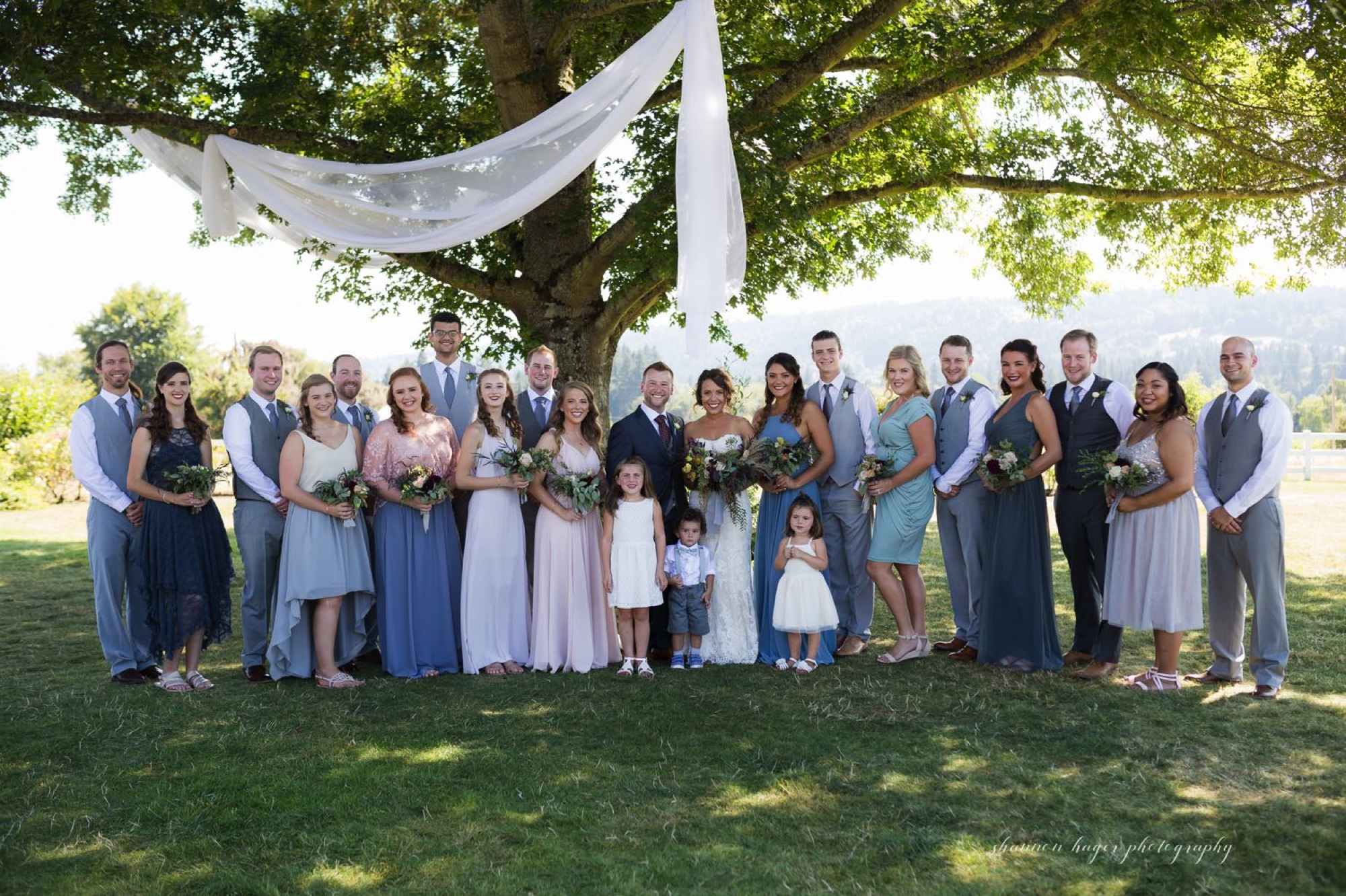 portland wedding photographer, barn kestrel summer wedding oregon, oregon barn wedding venue, shannon hager photography