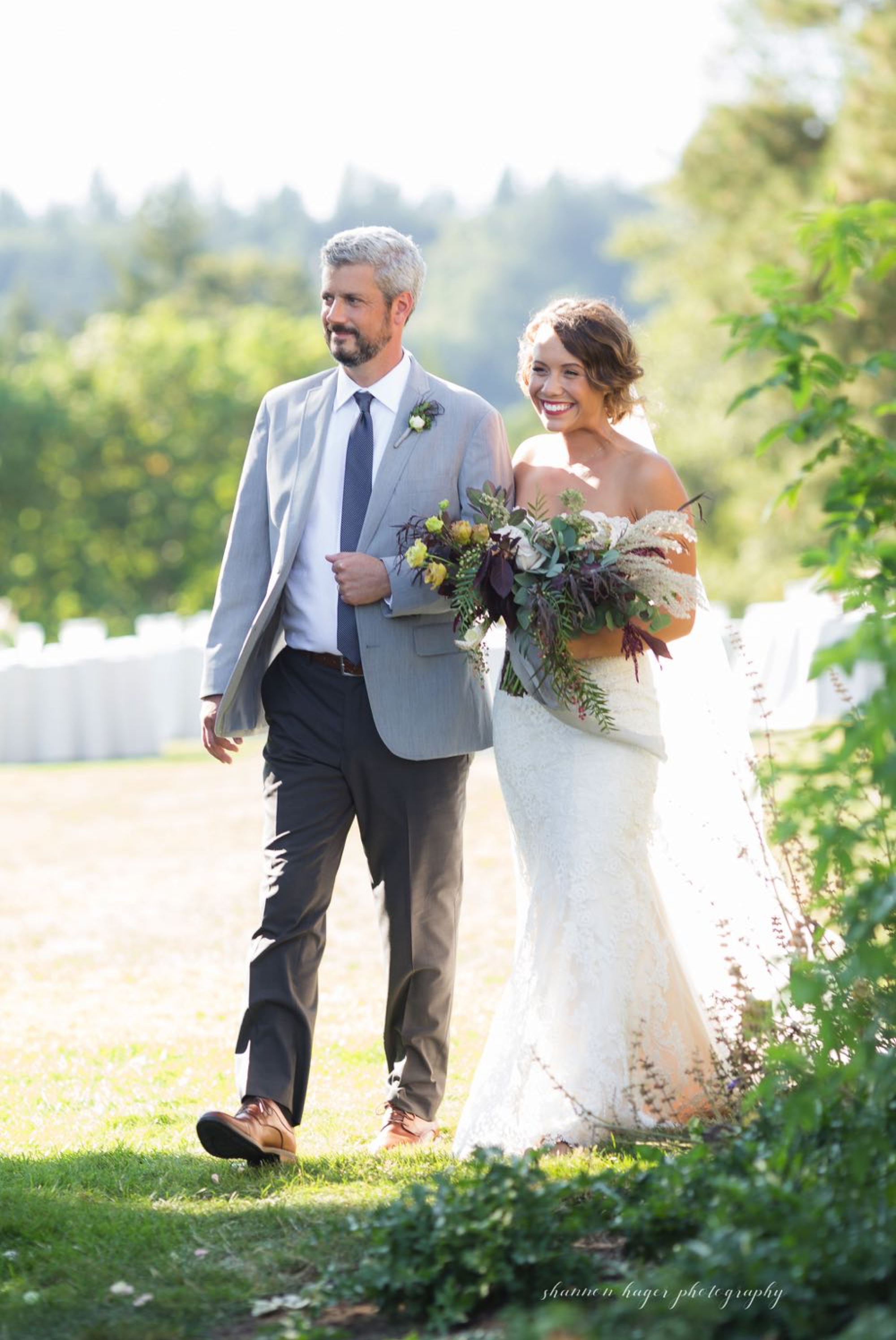 portland wedding photographer, barn kestrel summer wedding oregon, oregon barn wedding venue, shannon hager photography