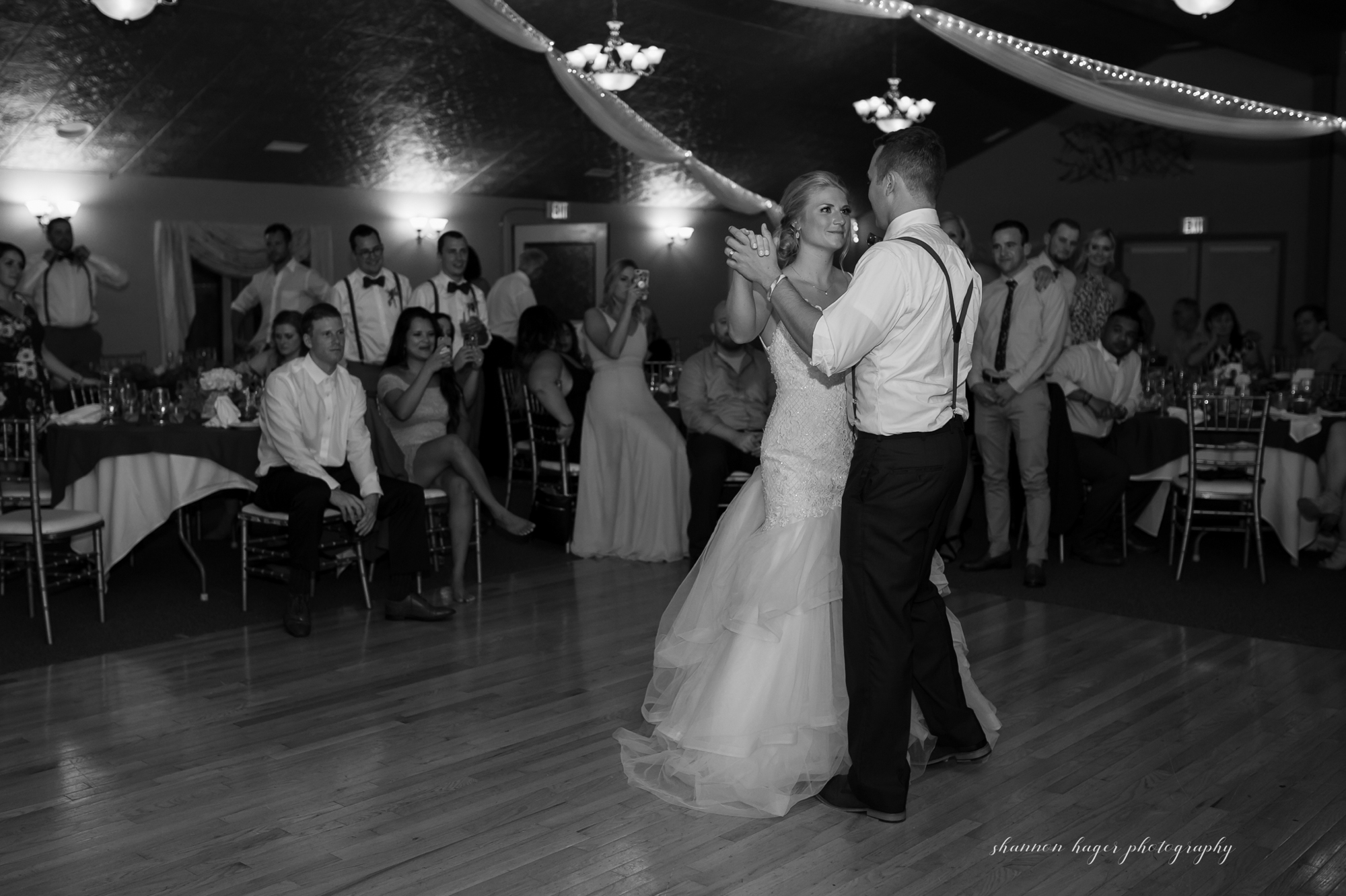 portland oregon wedding photographer, summer riverview waterfall estate in the gorge, photographed by shannon hager photography
